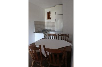 Pension de famille Lumbarda 11